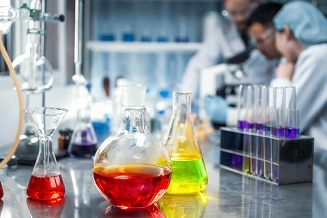https://www.hilockx.com/wp-content/uploads/2025/11/Chemical-Engineering-1.jpg