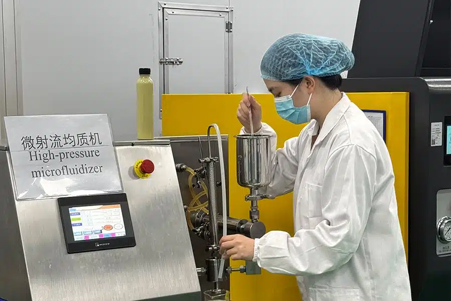 Microfluidization homogenizer experimental 