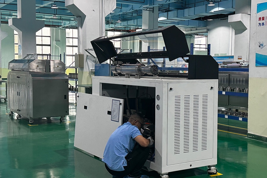 Ultra-high voltage equipment